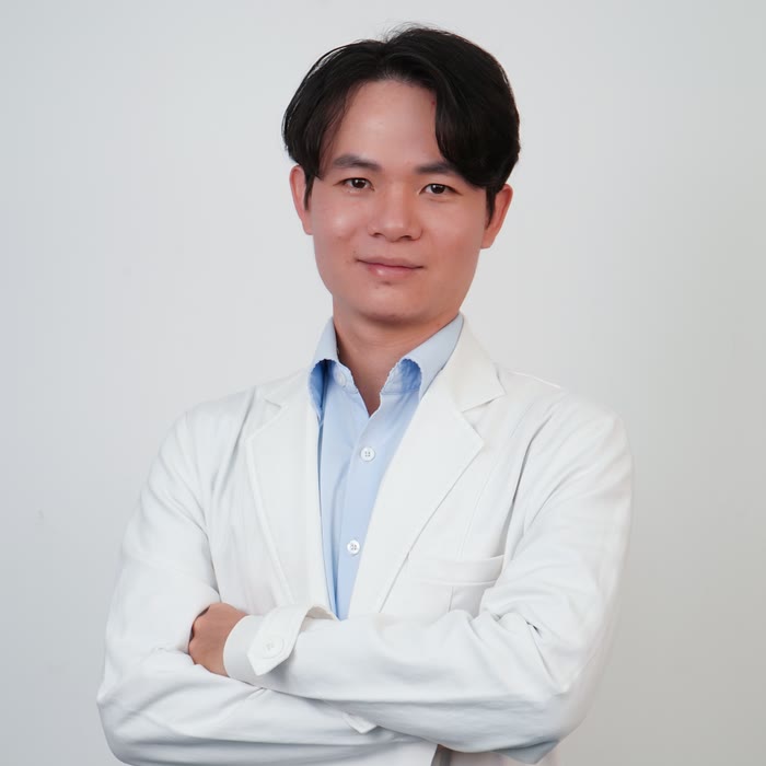 Bác sĩ Nguyễn Đăng Tuấn Dũng